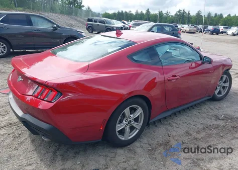 2024 Ford Mustang Ecoboost Fastback z USA, uszkodzony, nr VIN 1FA6P8TH8R5122097